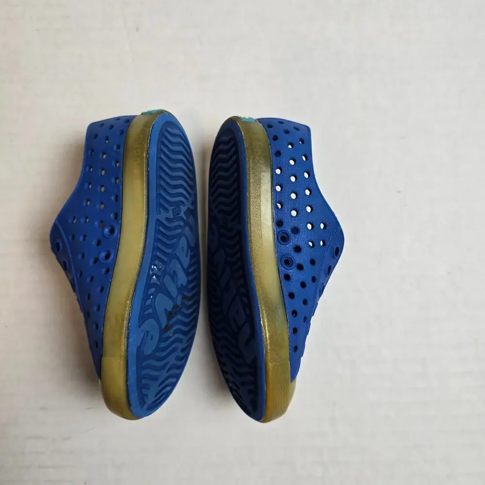 Native Jefferson Glow Blue Shoes Size C6 Slip On Water Shoes